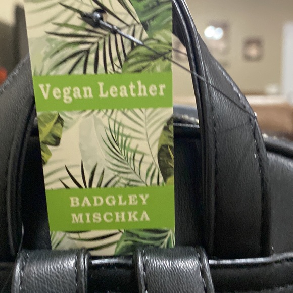 New with tags Badgley Mischka Big Diamond Quilted Nylon - Picture 3 of 9